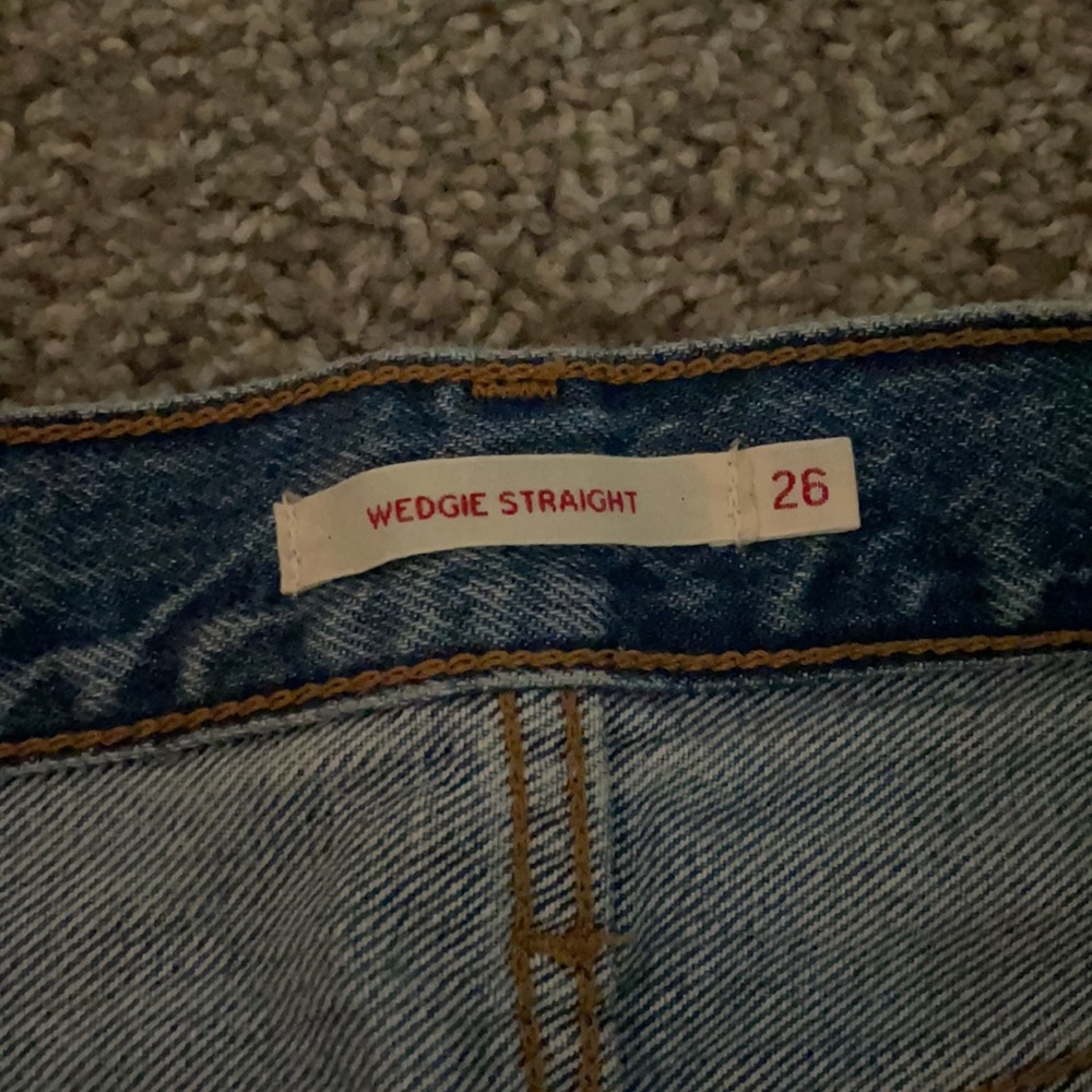 Levi’s - Picture 3 of 3